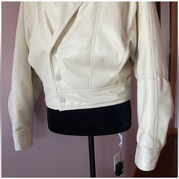 NEW! MOTHER- The Big Time Faux Leather Jacket in Drunk in Love Ivory Size Small - Picture 5 of 11
